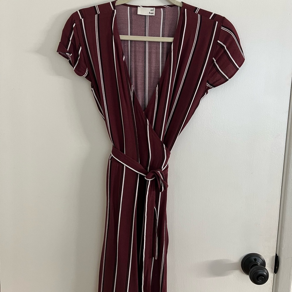 Aritzia Wilfred Free Jessa Wrap Dress